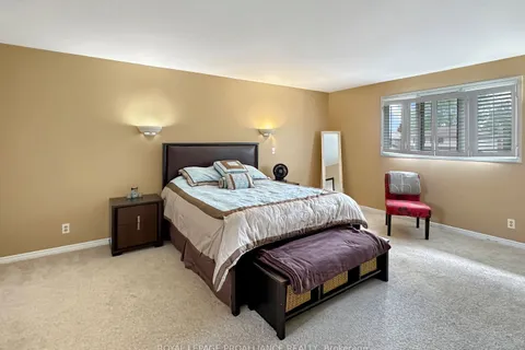 43 Dungannon Drive, ON K8P 5E7