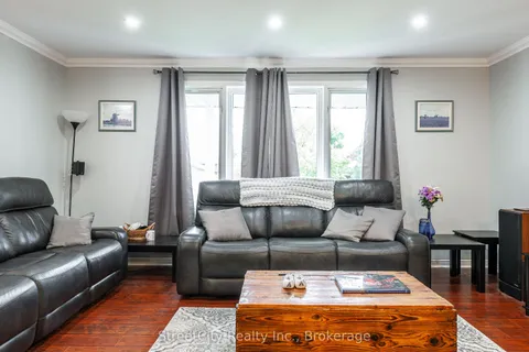 43 Freeland Drive, ON N4Z 1H1