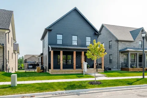 913 John Fairhurst Boulevard, ON K9A 1L9