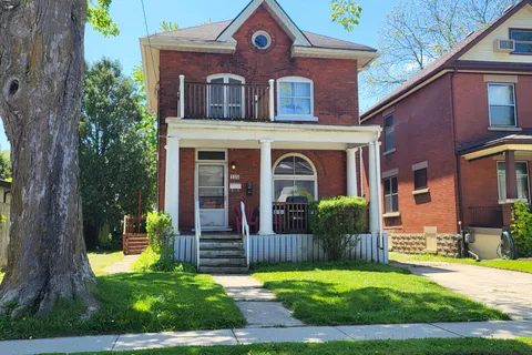 115 Douro Street, ON N5A 3R4