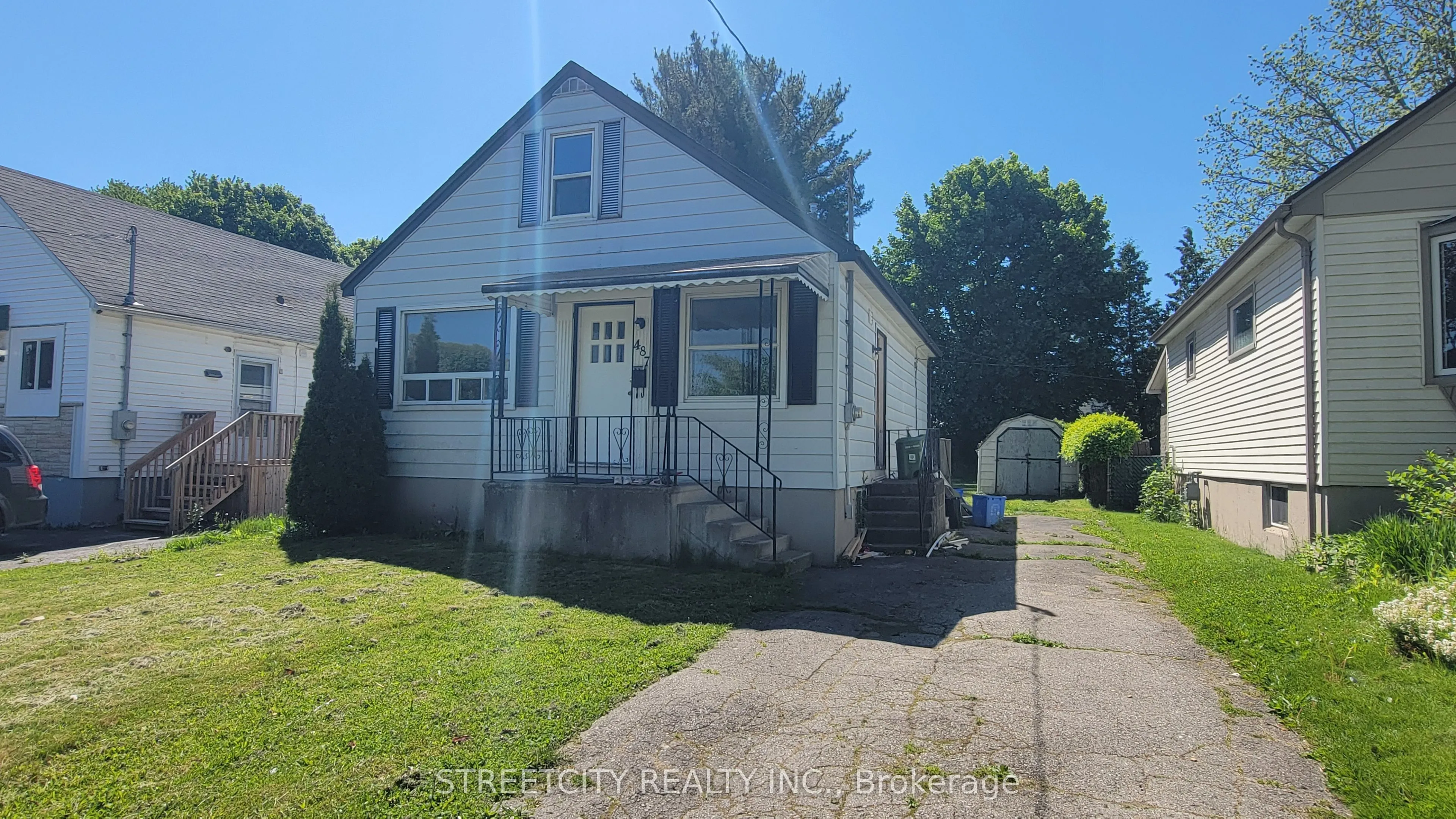 487 Salisbury Street, ON N5Y 3B4