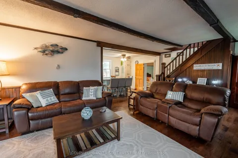 68 Beach Street, ON N0M 1T0