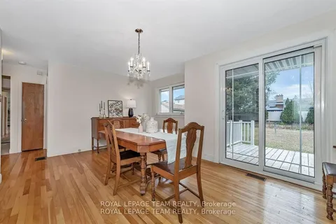 2099 Balharrie Avenue, ON K1G 1G4