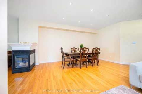 357 Widgeon Way, ON K1T 0G1