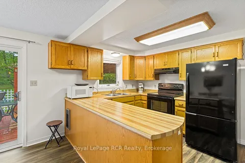236 Raglan Street, ON N0C 1E0
