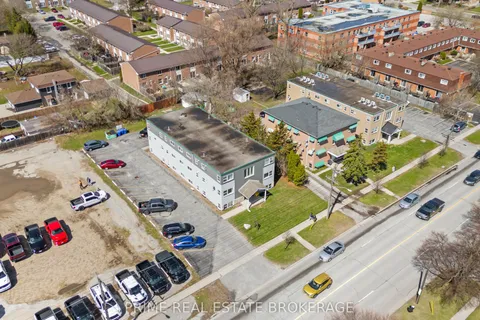 289 Indian Road, ON N7T 3W6