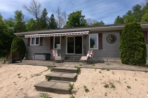 35 Bryant Street, ON N0H 2T0
