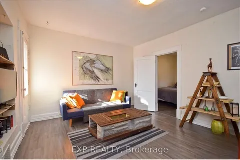 279 Clarence Street, ON K1N 5R2