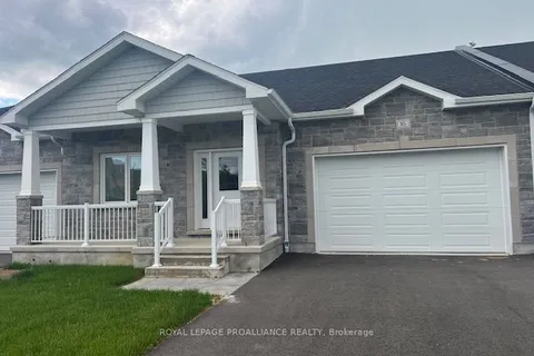 16 Douglas Marshall Crescent, ON K6V 0E7