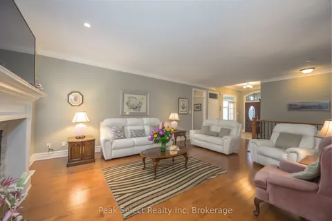 2285 Lilac Avenue, ON N6K 5E1
