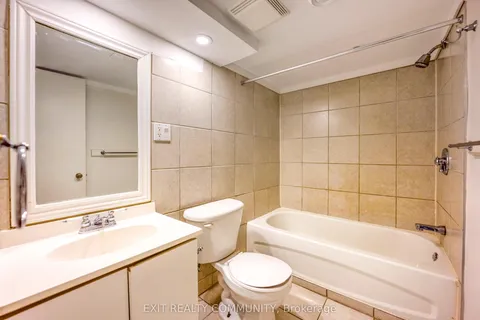 855 Colborne Street, ON N6A 4A1