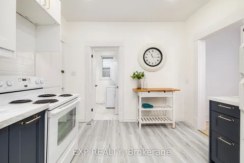 11 Farrer Street, ON P2A 1K7