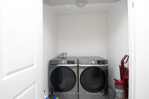 78 Middleton Street, ON N0M 2M0