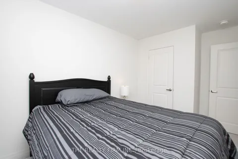 78 Middleton Street, ON N0M 2M0