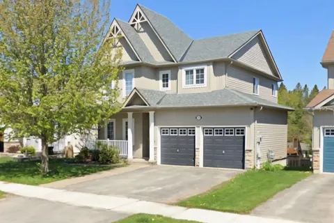 220 Berry Street, ON L9V 3E1