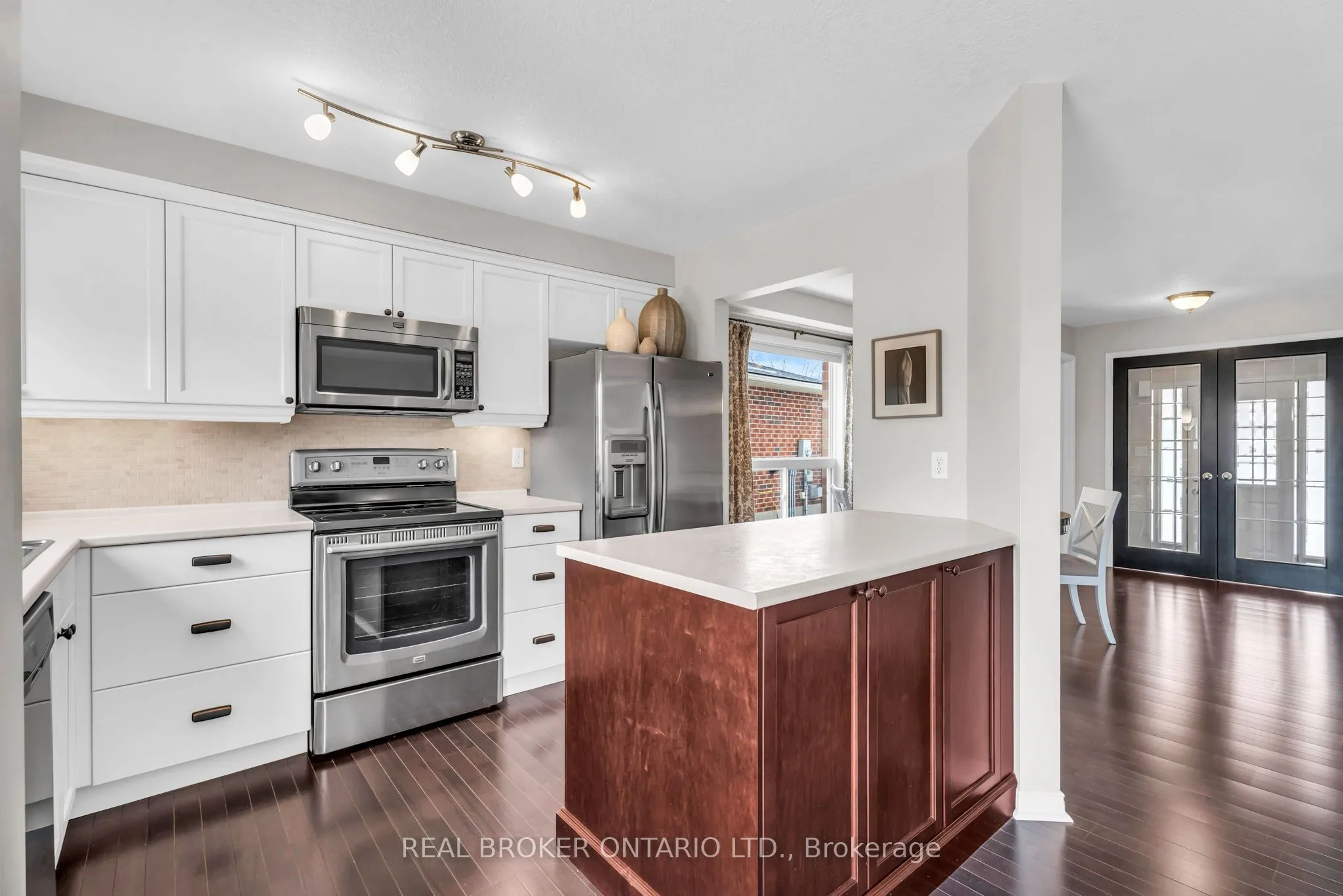 552 Simon Street, ON L9V 3P6
