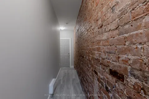 370 Barrie Street, ON K7K 3T3
