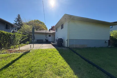 687 Harrow Place, ON K7M 5M1