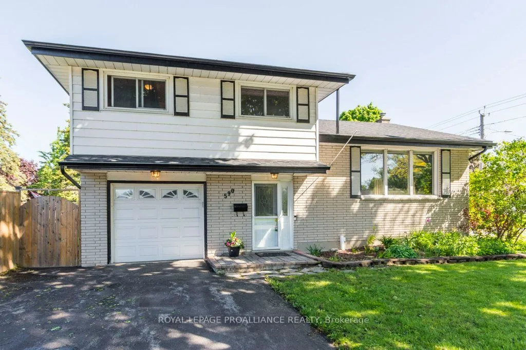 590 Victoria Avenue, ON K8N 2G9