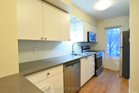 90 TEMPLETON Street, ON K1N 6X3