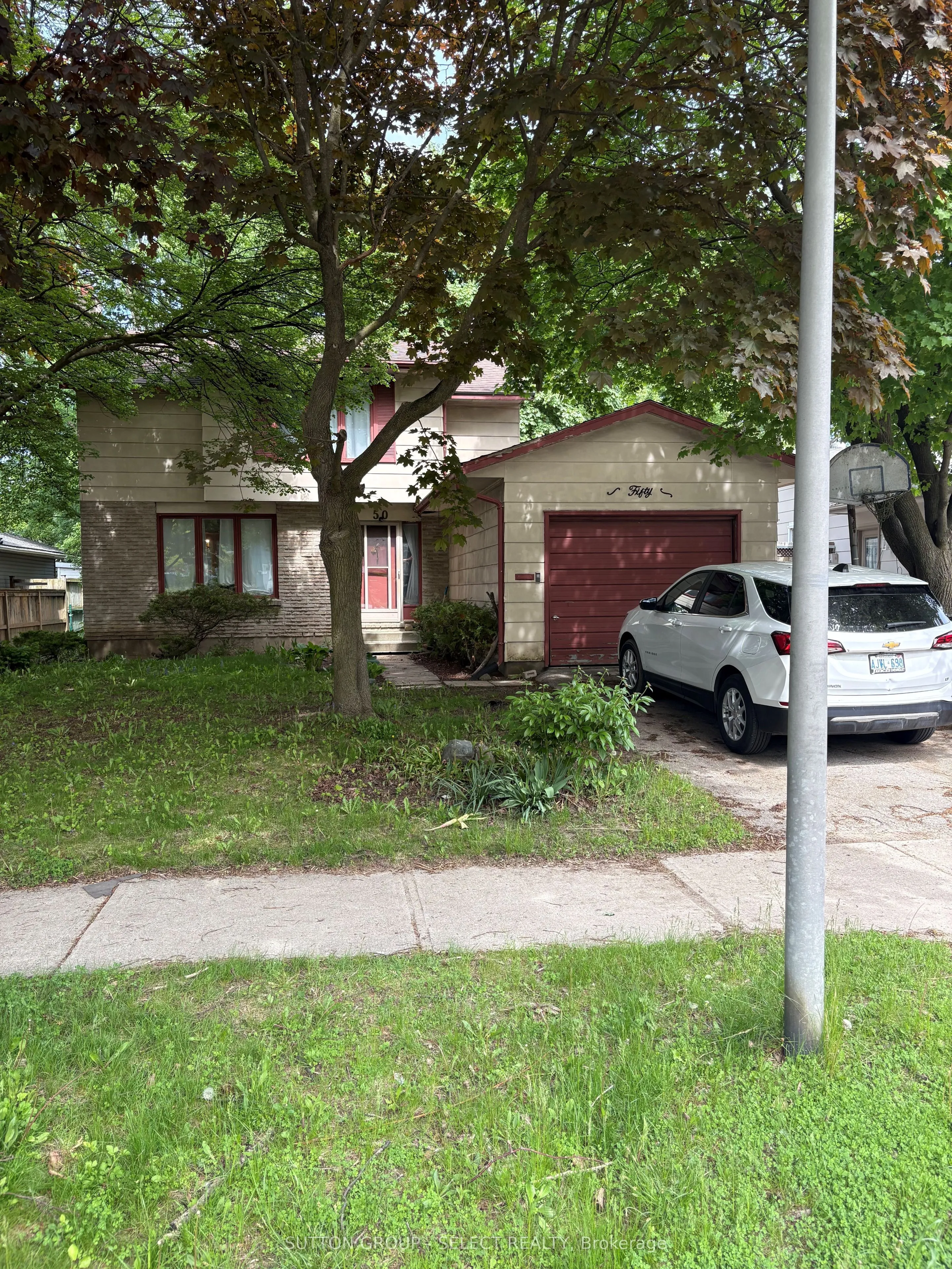 50 MONMORE Road, ON N6G 2W6