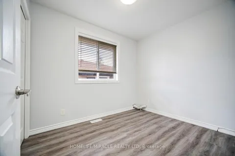 39 Southview Crescent, ON N1P 1A3