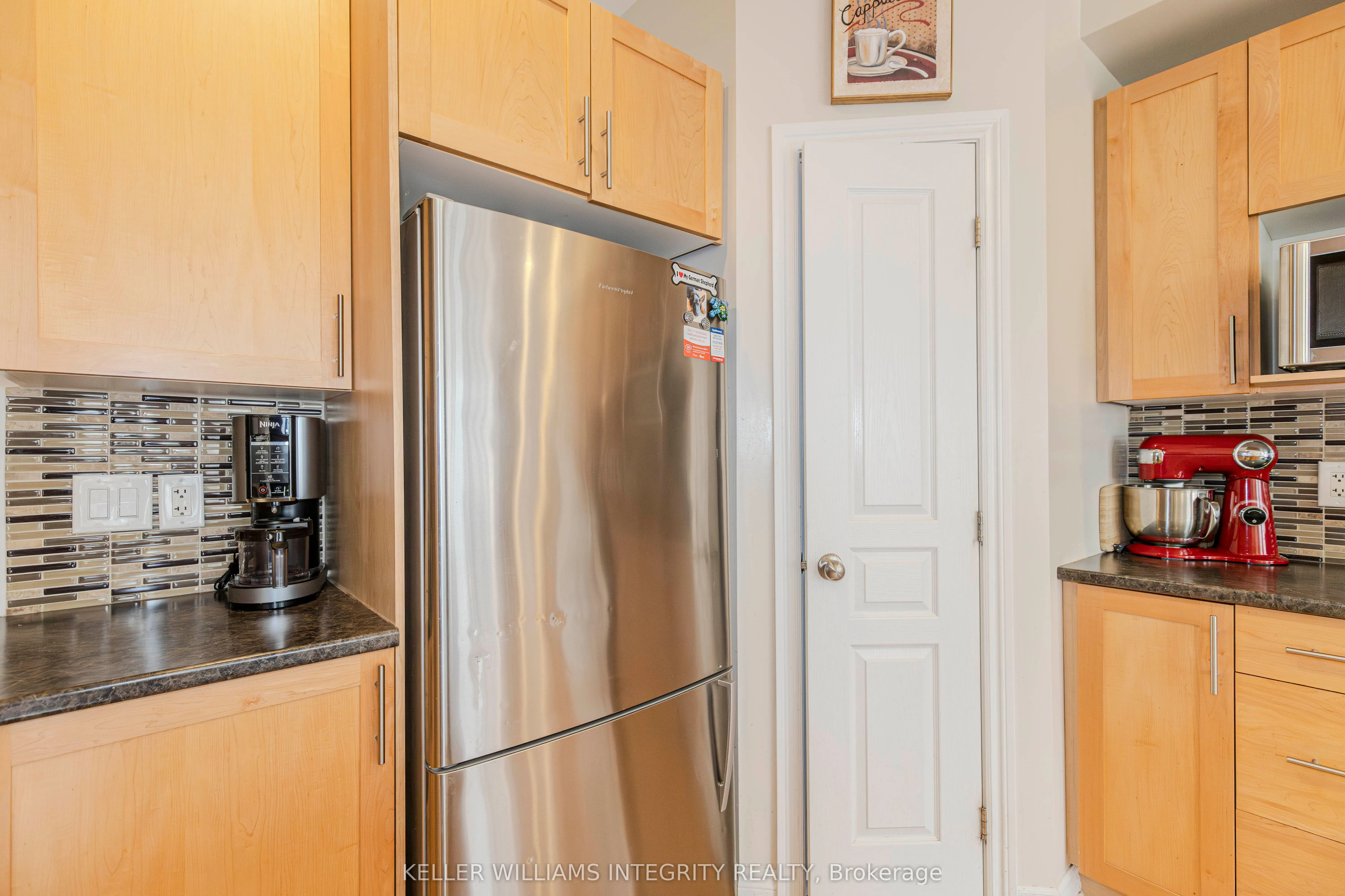 564 Remnor Avenue, ON K2T 0A5