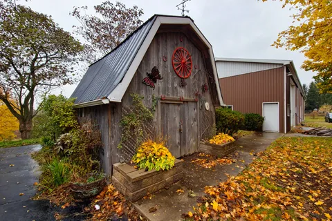 17 Cemetery Road, ON N0E 1Z0