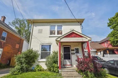 33 Rose Avenue, ON N3S 2M3