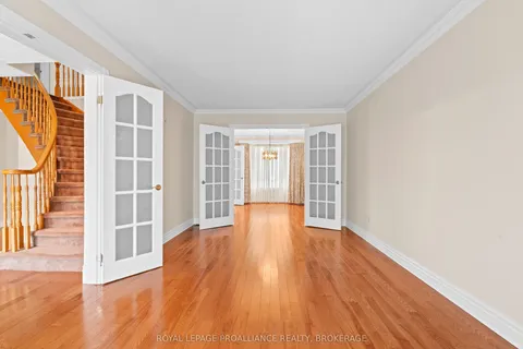562 Sycamore Street, ON K7M 7L8