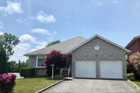 21 Grosvenor Drive, ON K8P 5K3