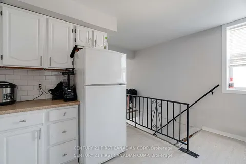 140 Rectory Street, ON N5Z 2A3