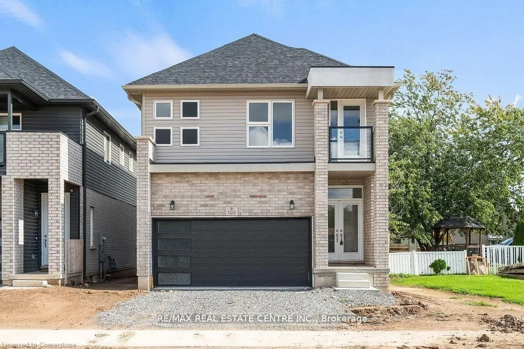 103 Mclaughlin Street, ON L3B 0J9