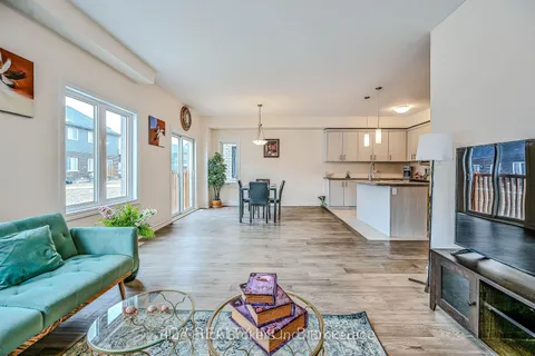 12 Hildred Street, ON L3B 1H9
