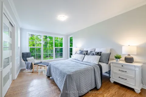795 Commissioners Road, ON N6K 1C1