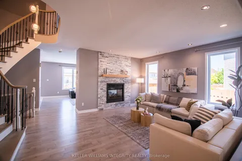 34 Keighley Circle, ON K2K 3H8