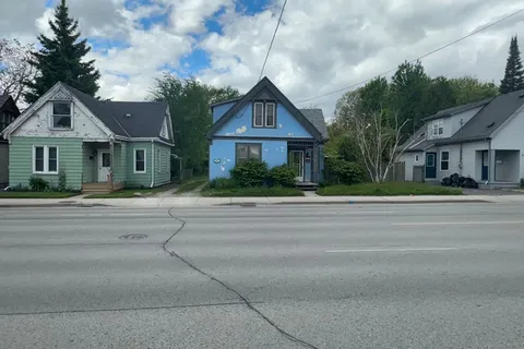 107 Adelaide Street, ON N6B 3G7