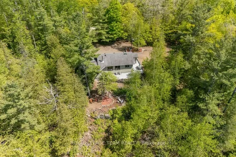 861 Stones Lake Road, ON K0J 1H0
