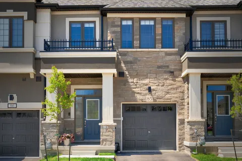 305 Garner Road, ON L9G 3K9