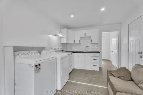42 Irwin Street, ON N6G 1C8