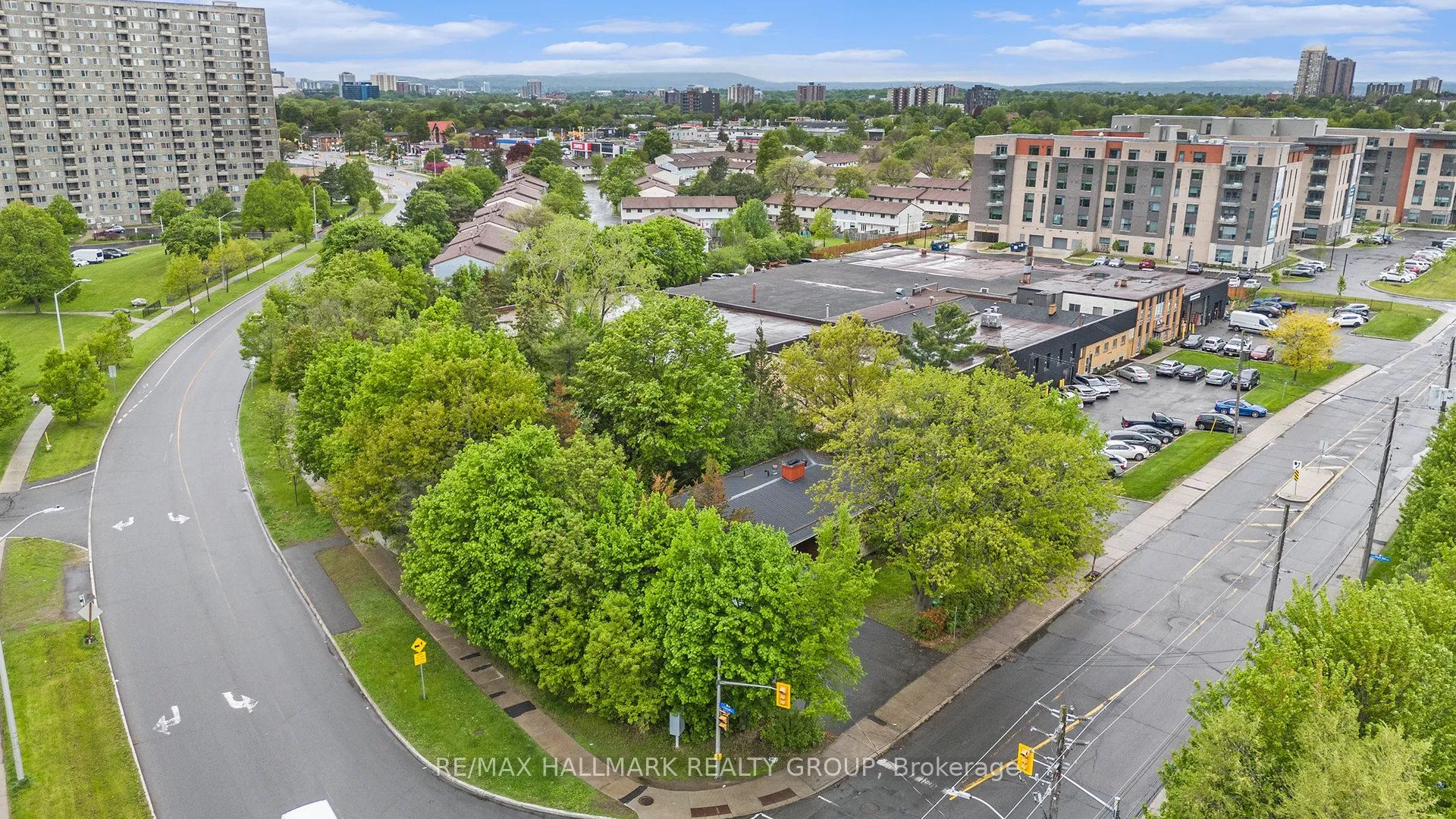 1128 Cummings Avenue, ON K1J 7R8