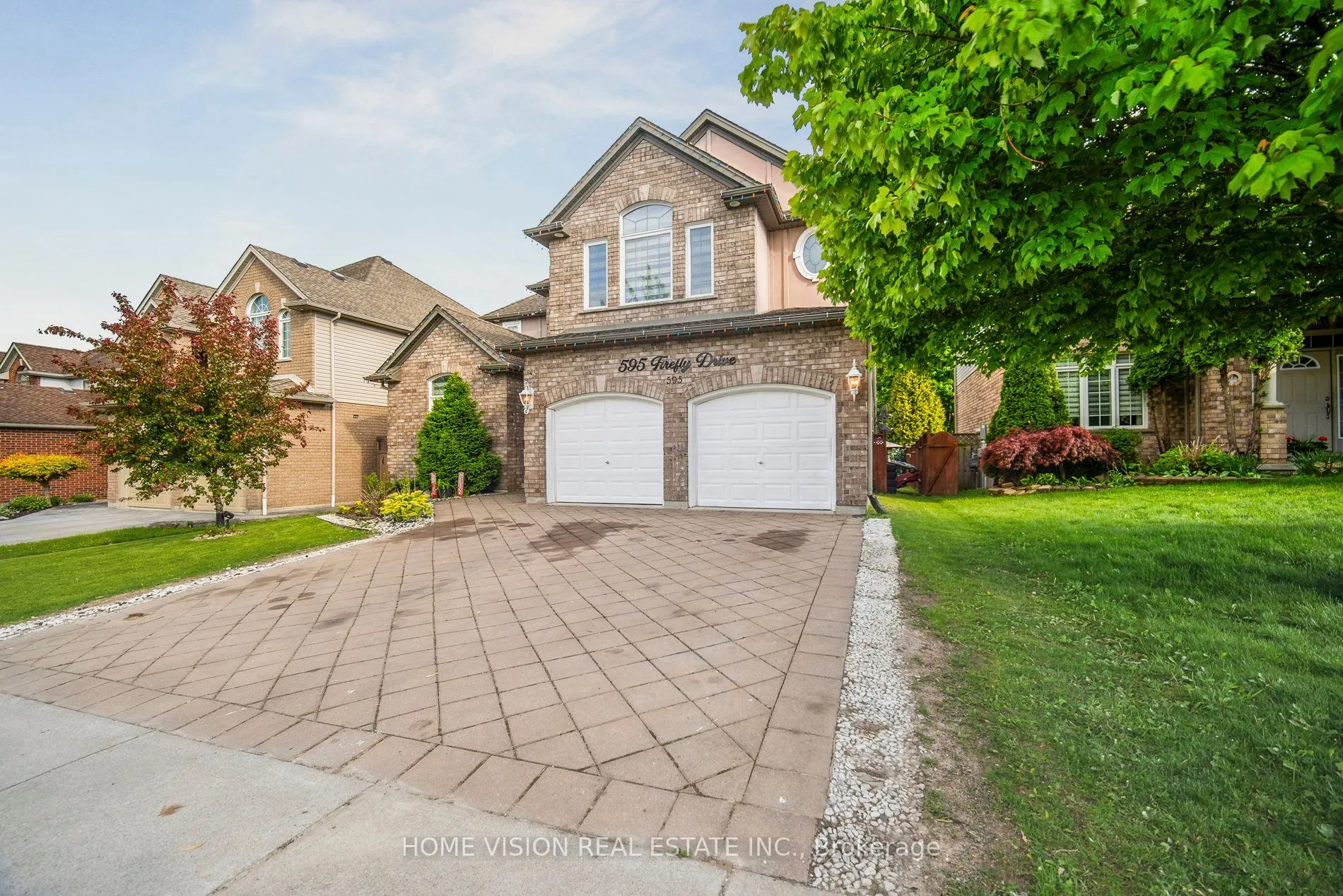 595 Firefly Drive, ON N5X 0E2