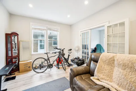 5042 Ontario Avenue, ON L2E 3R9