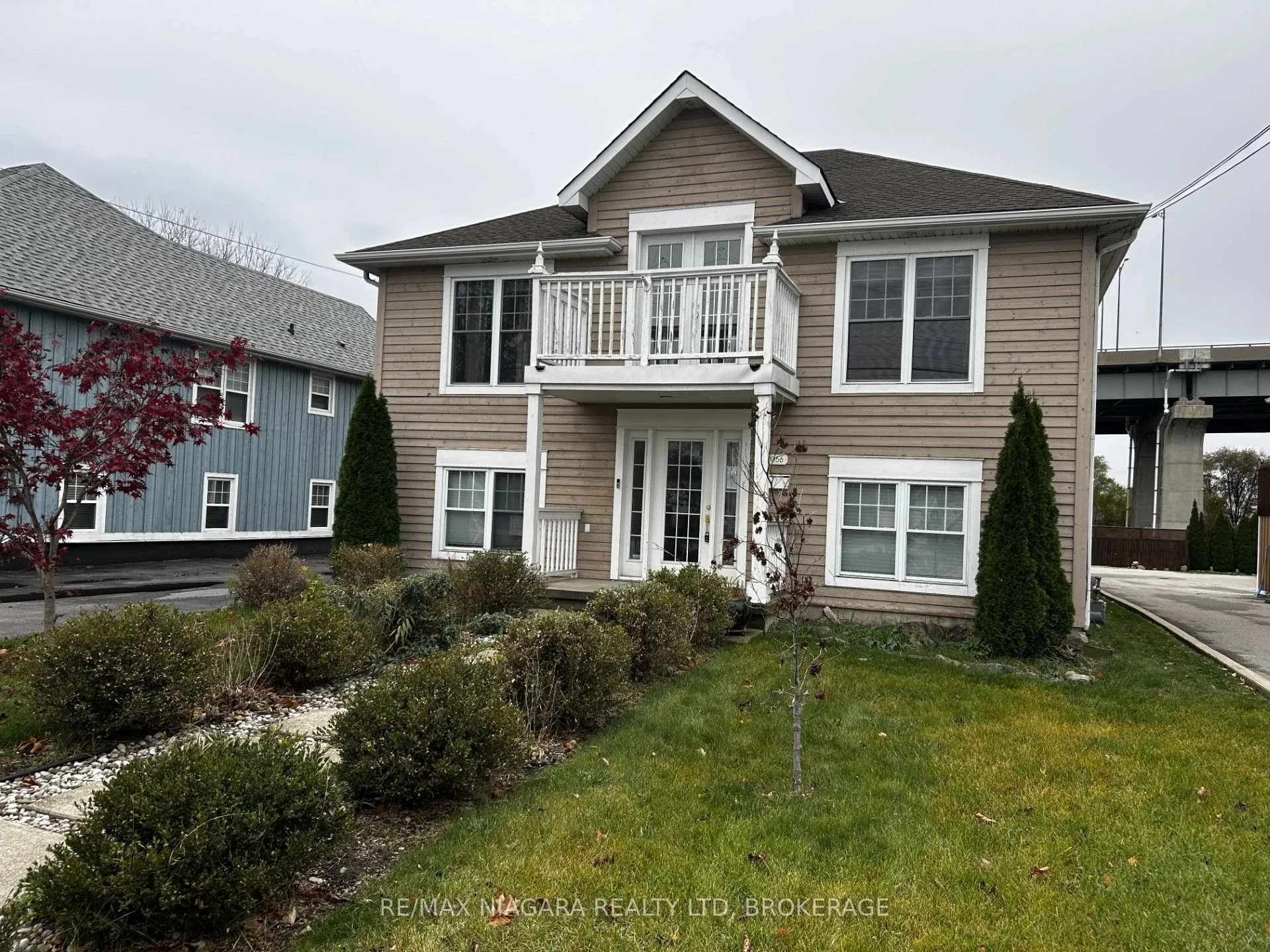 1056 Beach Boulevard, ON L8H 6Z4