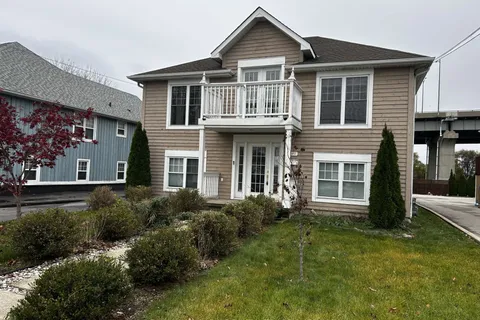 1056 Beach Boulevard, ON L8H 6Z4