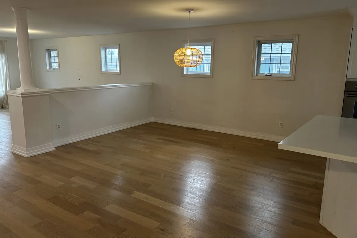 1056 Beach Boulevard, ON L8H 6Z4