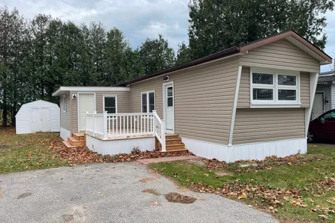 16 BLOOMSBURY Drive, ON N7A 3Y3