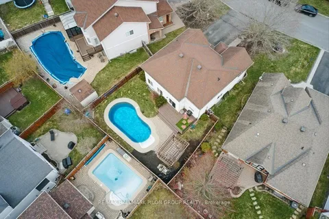 10 Maybrook Place, ON K2G 6H6