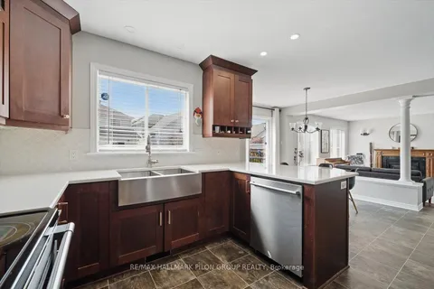 10 Maybrook Place, ON K2G 6H6