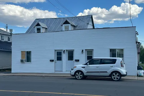 28 Lochiel Street, ON K0C 1A0